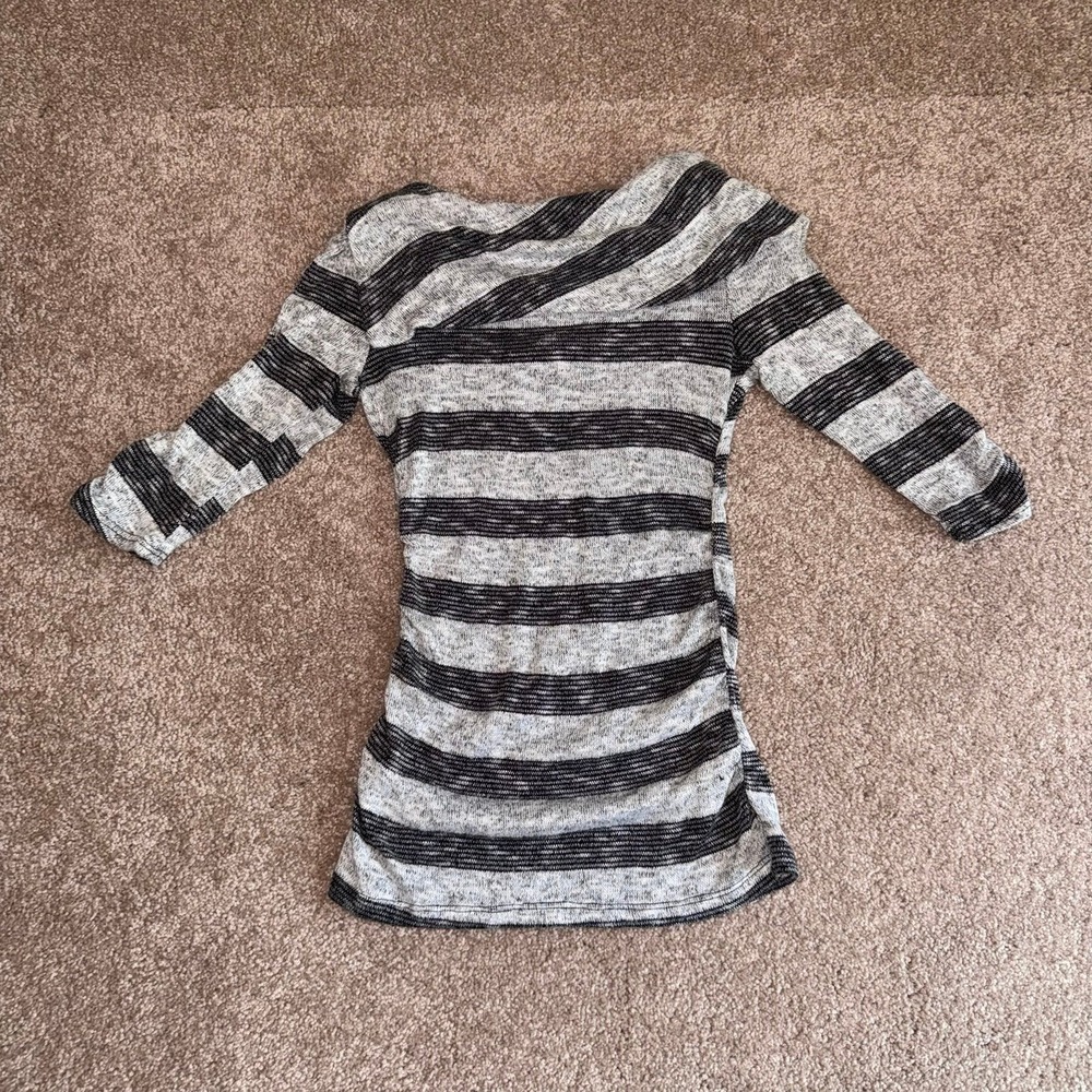 BCX Women's Grey & Black Striped 1/2 Sleeve Top, Button Detail - Size Medium Y2K - Picture 7 of 10